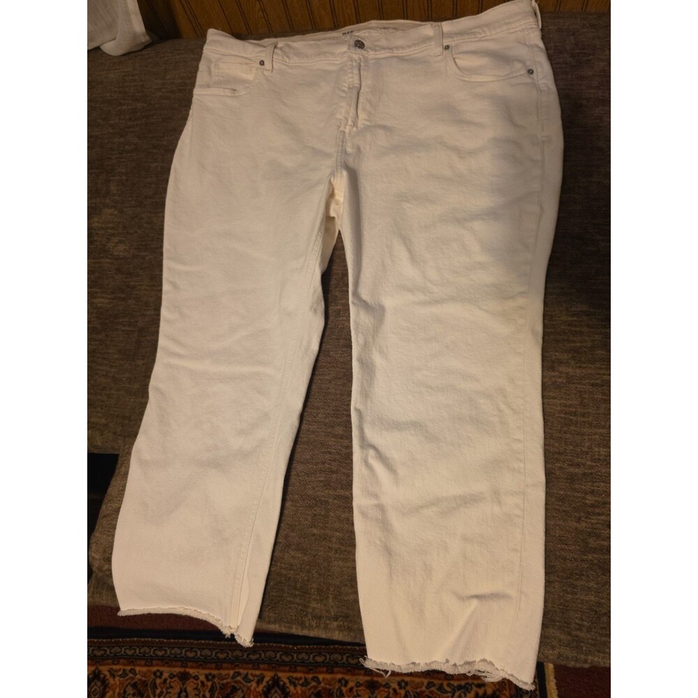 Old Navy Women’s Boyfriend Mid Rise White Denim Jeans Size 18
